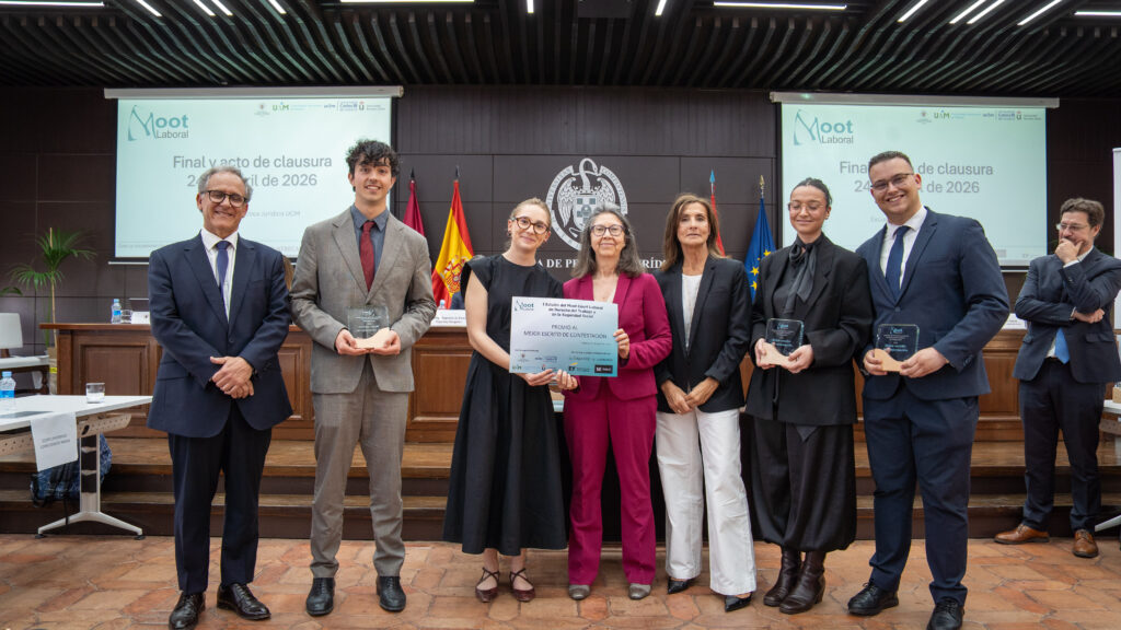 Entrega del premio al mejor escrito de contestación